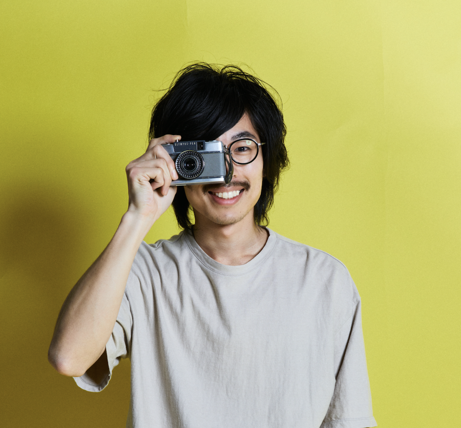 ポーズを決める長沼さん